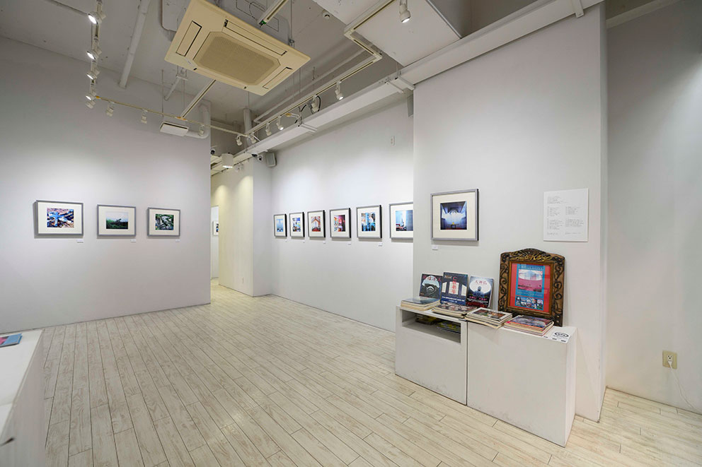 CROSS LOVE – 新宿眼科画廊